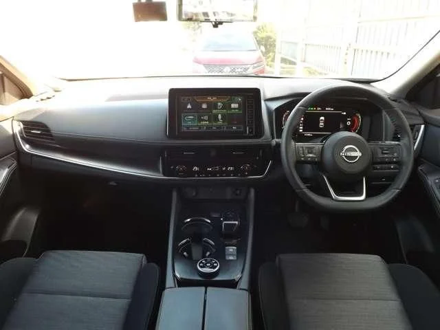 Nissan X-TRAIL HYBRID 4WD X　e−4ORCE photo 3