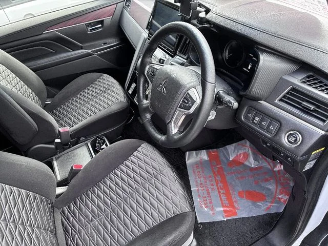 Mitsubishi DELICA D:5 4WD G　パワーパッケージ photo 4