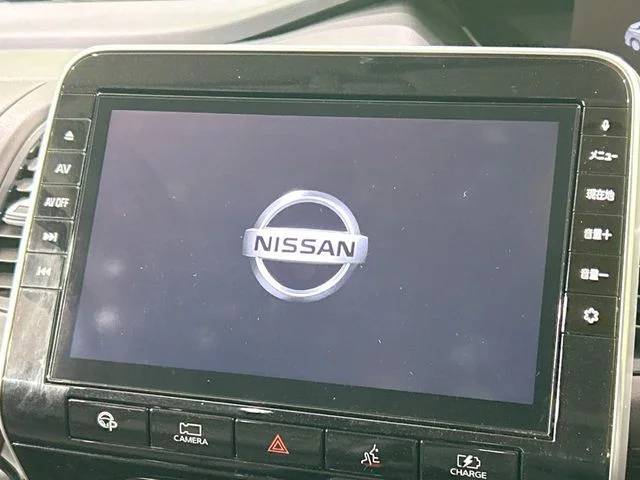 Nissan SERENA WG e−POWER　ハイウェイスター　G photo 3