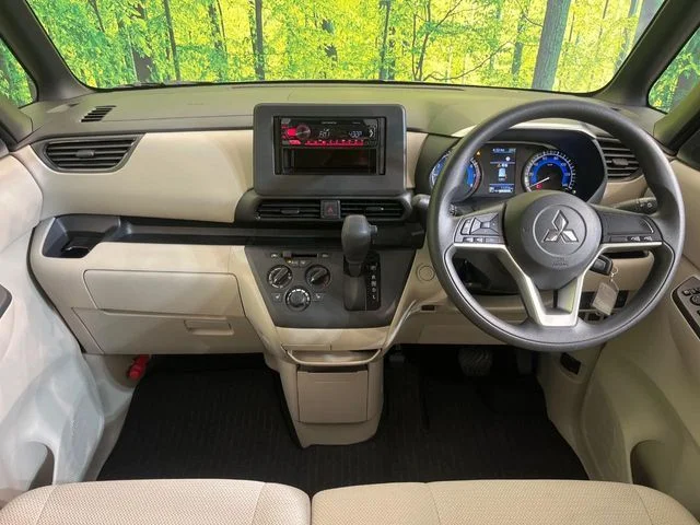 Mitsubishi eK SPACE M photo 2