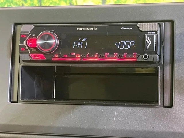 Mitsubishi eK SPACE M photo 3