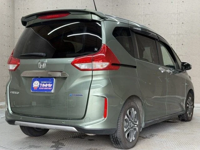 Honda FREED HYBRID クロスター　ホンダセンシング photo 2
