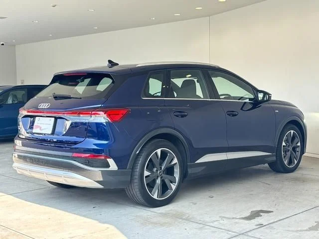 Audi AUDI Q4 e-tron 45　Sライン photo 3