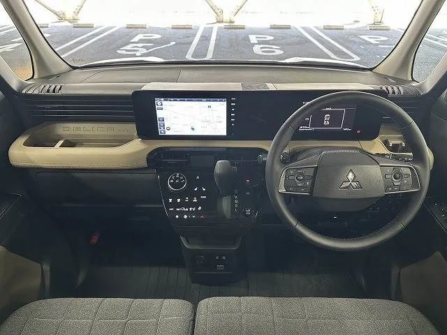 Mitsubishi DELICA MINI G　プレミアム photo 2