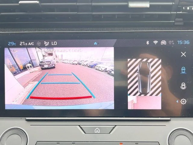Peugeot PEUGEOT 308SW アリュール　ブルーHDi photo 4