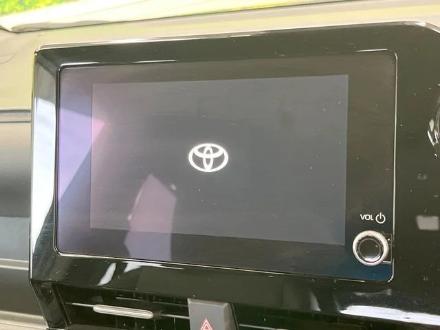 Toyota VOXY HYBRID S−Z photo 3