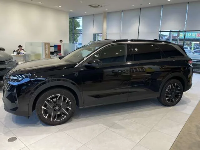 Peugeot PEUGEOT 5008 SUV GT　ハイブリッド photo 3