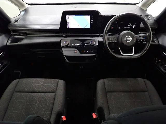 Nissan SERENA WG XV photo 2