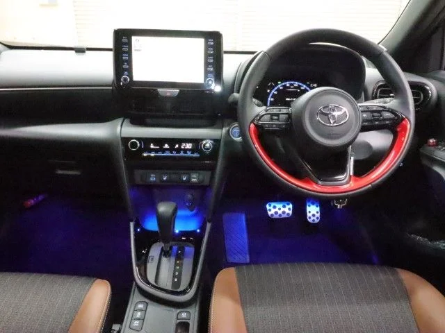 Toyota YARIS CROSS HYBRID Z　アドベンチャー photo 3