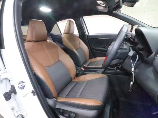 Toyota YARIS CROSS HYBRID Z　アドベンチャー photo 4