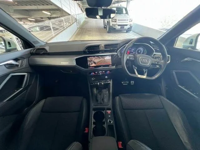Audi AUDI Q3 SPORTBACK 35　TDI　クワトロ　Sライン photo 2