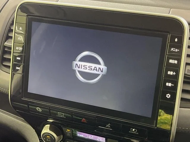 Nissan SERENA WG e−POWER　ハイウェイスター　V photo 3