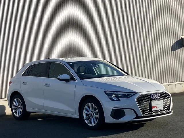 Audi AUDI A3 SPORTBACK 30　TFSI photo 2