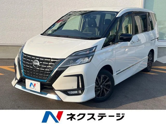 Nissan SERENA WG e−POWER　HスターVアーバンクロム 2021