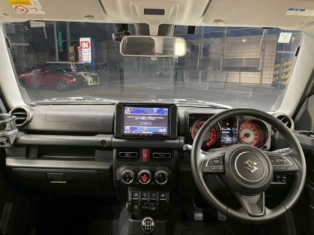 Suzuki JIMNY SIERRA JC photo 2