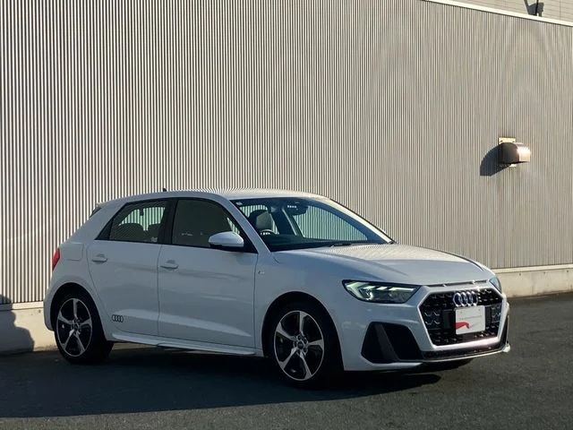 Audi AUDI A1 SPORTBACK 25　TFSI　Sライン photo 2