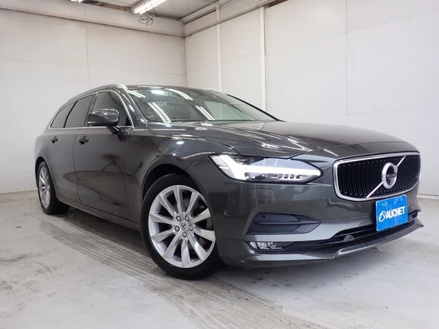 Volvo VOLVO V90 D4　モメンタム 2019