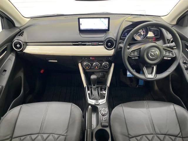 Mazda MAZDA2 15BD　iセレクション　2 photo 2