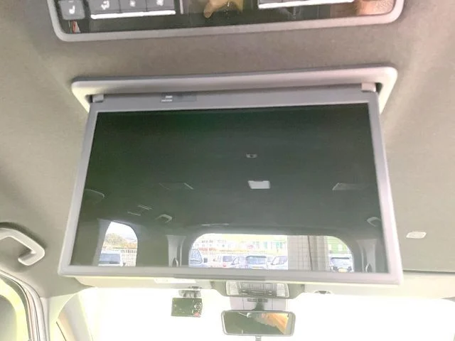 Toyota VOXY HYBRID S−Z photo 3