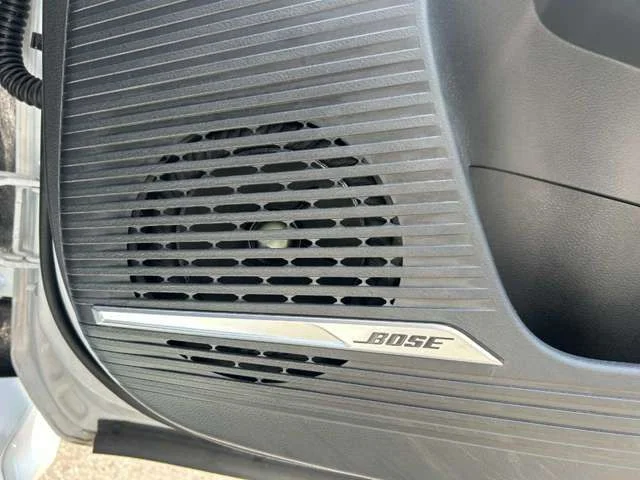 Nissan AURA G photo 2