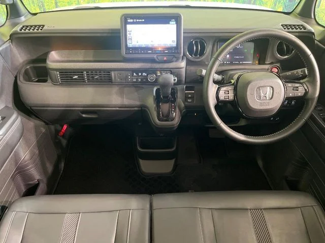 Honda N BOX CUSTOM コーディネートスタイル　2トーン photo 2