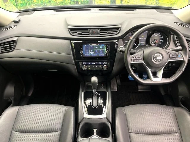 Nissan X-TRAIL 4WD 20Xi photo 2
