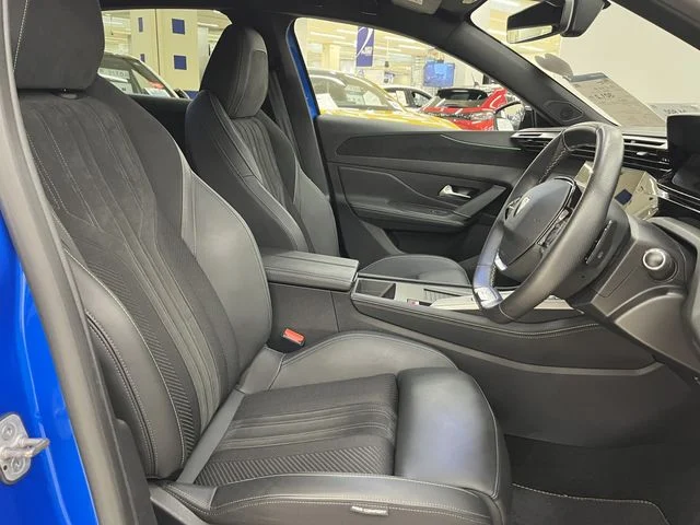 Peugeot PEUGEOT 308 GT　ブルーHDi photo 4