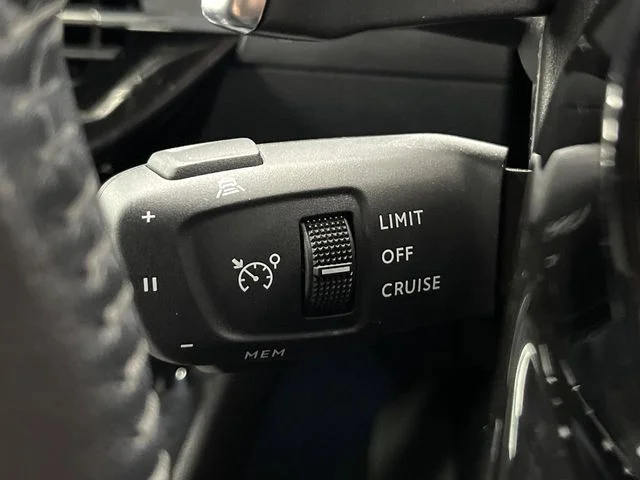 Peugeot PEUGEOT 2008 アリュール photo 4