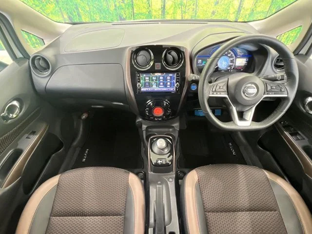 Nissan NOTE e−POWER　メダリスト photo 2