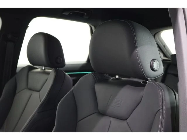Audi AUDI Q3 40　TDI　クワトロ　Sライン photo 4