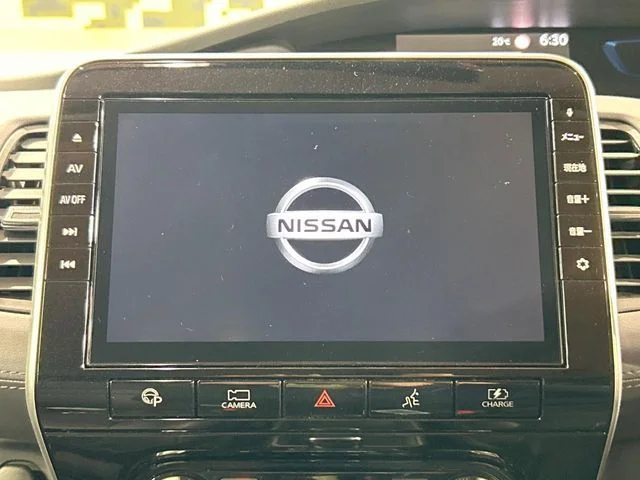 Nissan SERENA WG e−POWER　ハイウェイスター　V photo 4