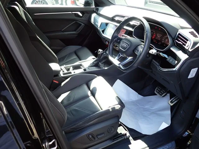Audi AUDI Q3 SPORTBACK 35　TFSI　Sライン photo 2
