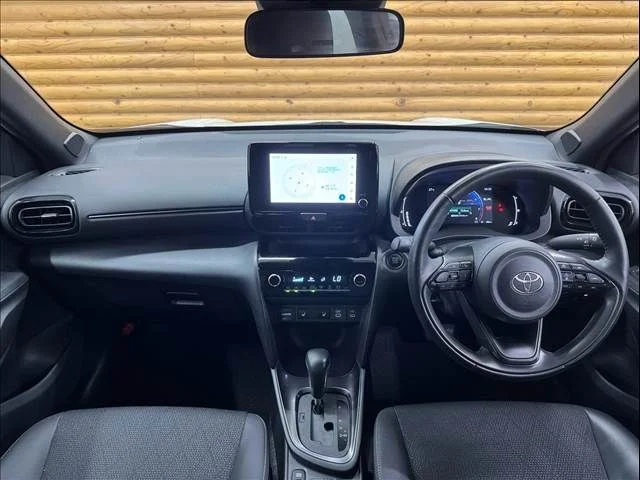 Toyota YARIS CROSS Z photo 2