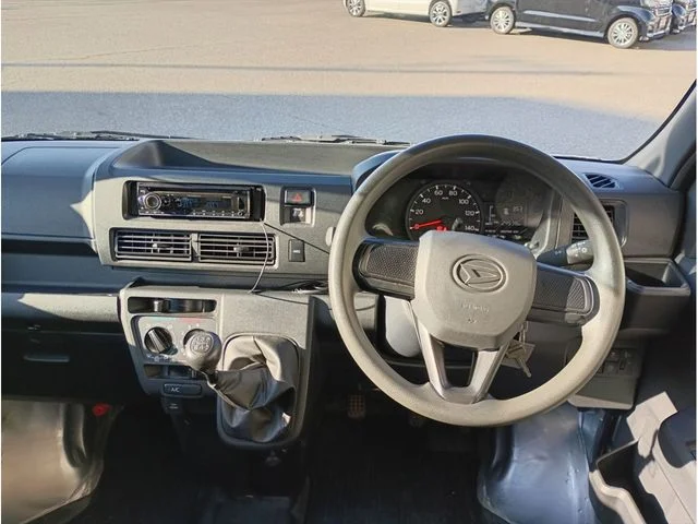 Daihatsu HIJET deckvan 4WD L photo 2