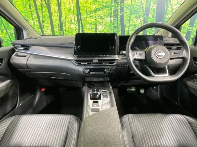 Nissan AURA G　レザーエディション photo 2