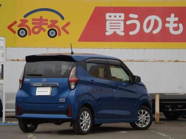 Nissan DAYZ 4WD ハイウェイスターX photo 2