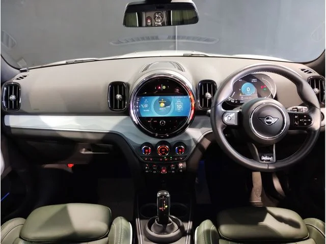 Bmw MINI COOPER D CROSSOVER アンテイムド　エディション photo 4