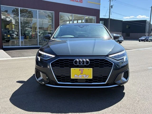 Audi AUDI A3 Sedan ニューアーバンスタイル photo 4