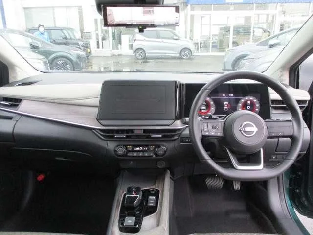 Nissan AURA G　FOUR photo 3