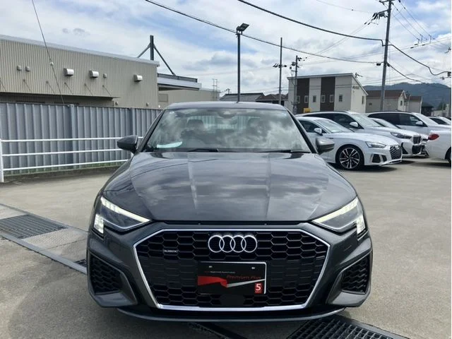 Audi AUDI A3 Sedan 40　TFSI　クワトロ　Sライン photo 4