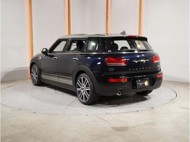 Bmw MINI COOPER D CLUBMAN サヴィル　ロウ　エディション photo 2