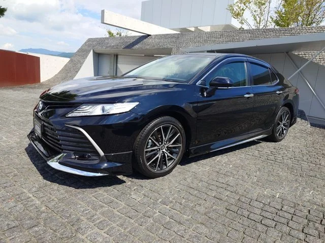 Toyota CAMRY HYBRID X photo 2