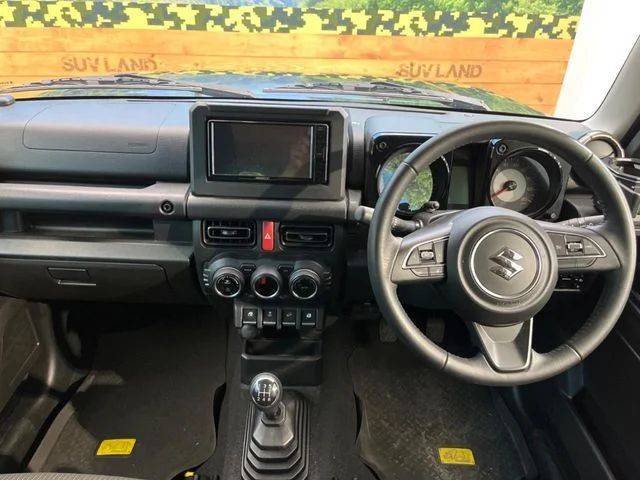 Suzuki JIMNY SIERRA JC photo 2
