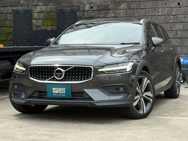Volvo VOLVO V60 CROSS COUNTRY T5　AWD　プロ 2019