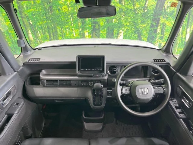 Honda N BOX ベースグレード photo 2