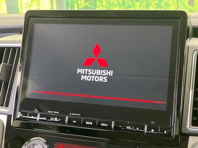 Mitsubishi DELICA D:5 4WD P photo 4