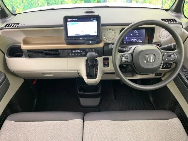 Honda N BOX ベースグレード photo 2