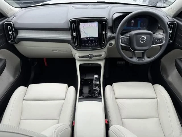 Volvo VOLVO XC40 ウルトラ　B4　AWD photo 2