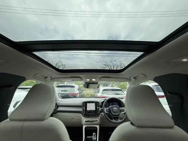 Volvo VOLVO XC40 ウルトラ　B4　AWD photo 4