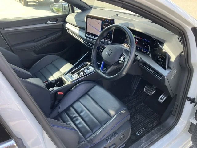 Volkswagen VOLKSWAGEN GOLF R VARIANT アドバンス photo 2